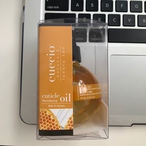 Cuccio Milk & Honey Cuticle Oil